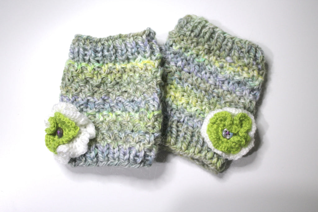 Hand Knitted Moss Stitch Lichen Wildlife Purple Button Fingerless Gloves