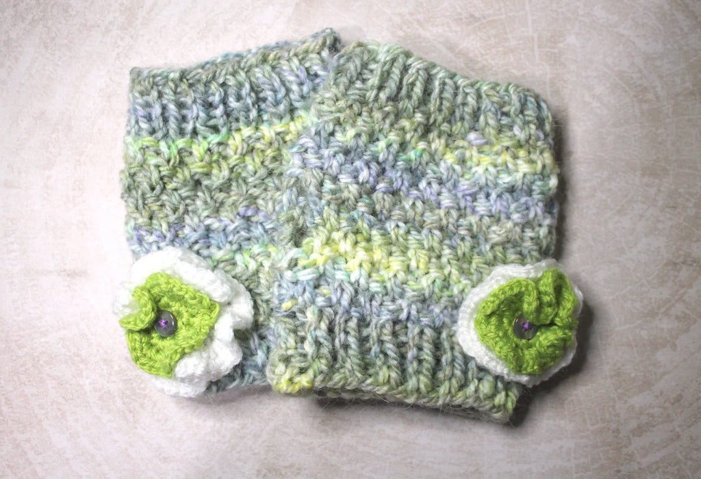 Hand Knitted Moss Stitch Lichen Wildlife Purple Button Fingerless Gloves